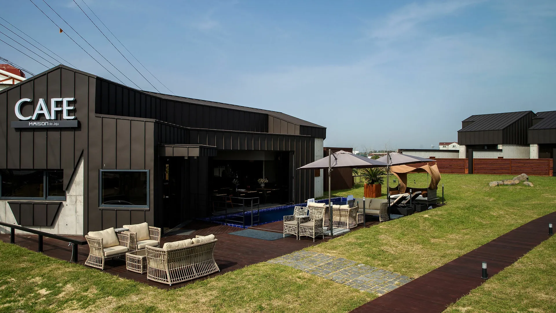 Maison De Jeju Pool Villa Resort